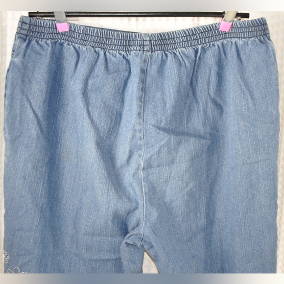 City Blues By Koret Cropped Jeans Women’s Size 14 - Picture 7 of 10